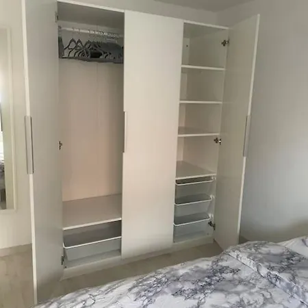 Moderne Dg In Bei Stuttgart شقة *